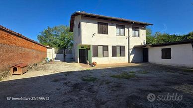 Casa indipendente di 120 m² con 4 locali a Rivarol