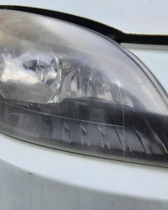 RENAULT MEGANE STATION WAGON 2012 - FARO ANTERIORE