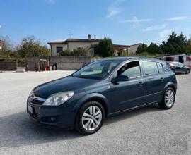 Opel Astra 1.7 CDTI 101CV 5 porte Cosmo