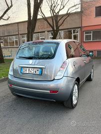 LANCIA YPSILON 1.2 BENZINA OK NEOPATENTATI