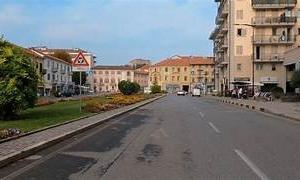 Bilocale piazza rivoli euro 400