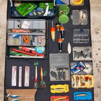 ATTREZZATURA DA PESCA(Ami,Retino,Rapala,Fili...)