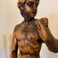 Statua uomo David di Michelangelo in legno