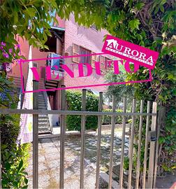 APPARTAMENTO CON CORTE a DUE PASSI DAL MARE