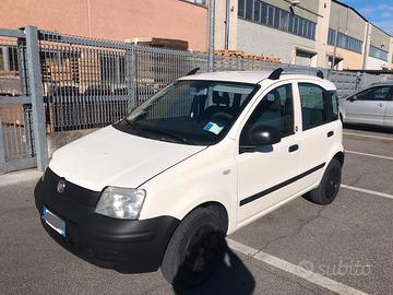 FIAT PANDA 2011 METANO BENZINA  PER NEOPATENTATI 