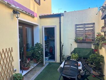 Ghilarza indipendente con giardino