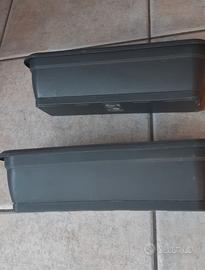 coppia vasi in pvc per piante