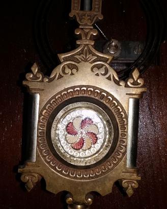 Orologio a pendolo antico