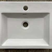 Lavandino per bagno Duravit.