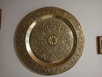 vassoio da parete in ottone argentato 