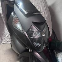 Honda silver wing 400