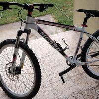 Bicicletta mtb 26' 