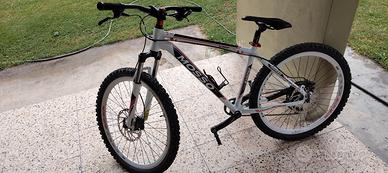Bicicletta mtb 26' 