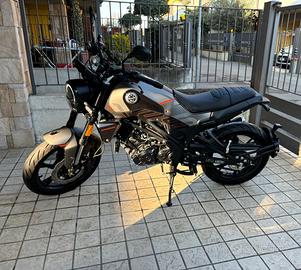 Benelli Leoncino 125cc