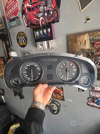 quadro strumenti ferrari maranello 