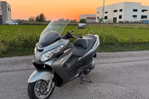Scooter Suzuki Burgman 400 2007 K7 perfetto