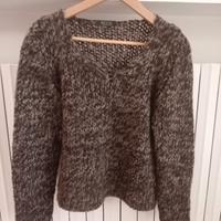 Maglione corto marrone da donna. Taglia M 