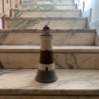 Faro con illuminazione