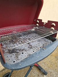 Barbecue portatile a carbonella