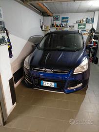 Ford Kuga Titanium diesel 140 cv