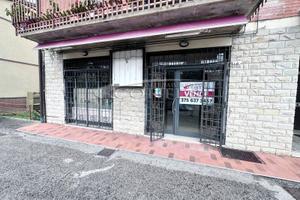 Locale Commerciale P.Terra con Parcheggio PSC/132