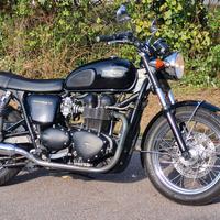 Triumph Bonneville - 2005