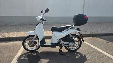 Aprilia Scarabeo 50CC - 4 Tempi 