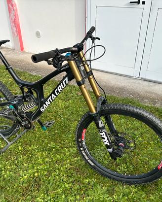 Santa cruz V10 DH