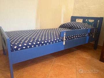 Lettino Kritter Ikea con rete e materasso.
