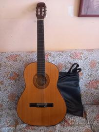 Chitqrra Santana CG 390