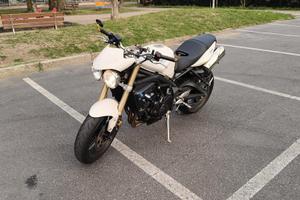 street triple 