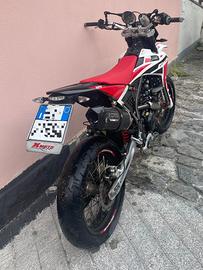 Motard Fantic 125 xmf