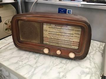 Radio d’epoca a valvole Radiomarelli Mod. 136