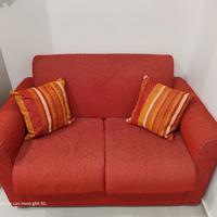 Divano letto due posti.