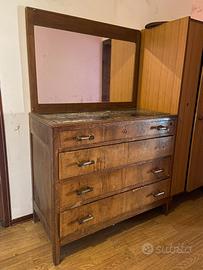 Cassettiera vintage con piano in marmo e specchio