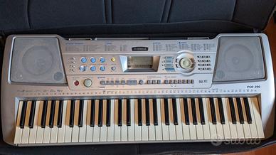 Tastiera Yamaha PSR-290 con custodia