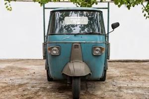 Piaggio Ape 600 MP (1973) - Targa nera e libretto