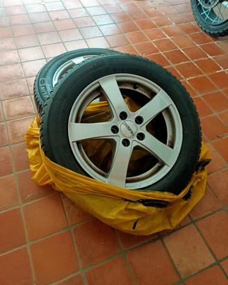 4 cerchi in lega 15"