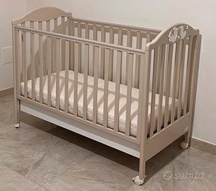 Culla praticamente nuova