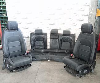 Kit sedili in pelle nera Jaguar F-Pace X761 anno 2