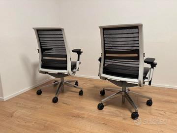 Due sedie Steelcase Think Glow