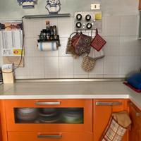 CUCINA COMPONIBILE LACCATA LUCIDA EUROMOBILI