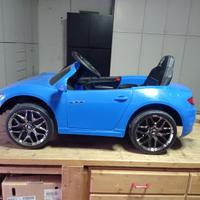 Auto elettrica per bambini 12V Maserati blu