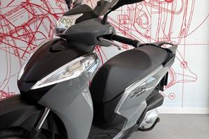 Honda SH 300