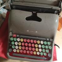 macchina da scrivere Olivetti Lexikon 80