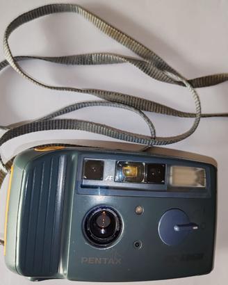 Fotocamera vintage Pentax PC-606W.