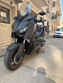 Yamaha Xmax 400 Tech max