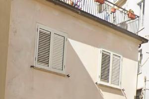 Casa indipendente con garage e terrazzo