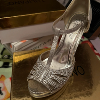 Scarpe eleganti argento