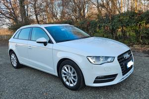 Audi A3 Sportback 1.6 TDI 110cv 2015 – 176.000 km 